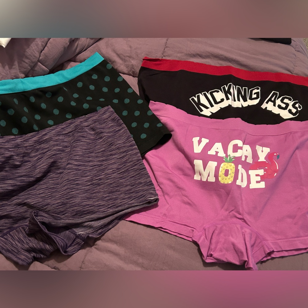 Torrid Stretch Boyshorts size 2 (set of 4)